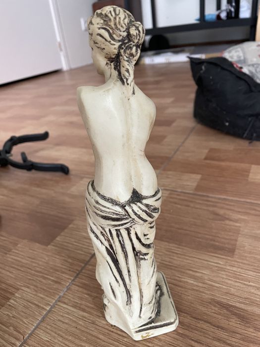 Estatueta figura Deusa