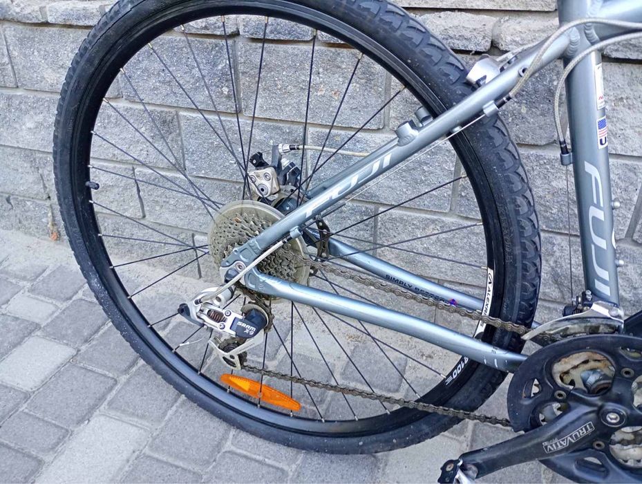 Велосипед FUJI колеса 28’рама 17’