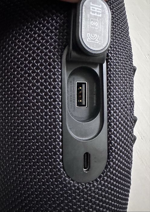 JBL charge 5 Tomorrowland