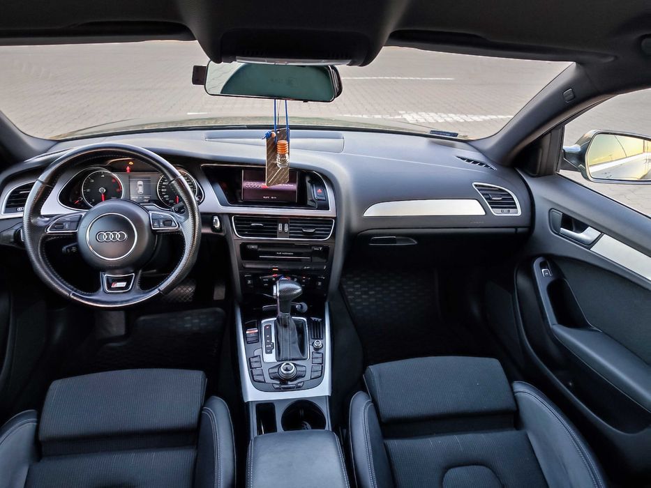 Audi A4B8 2013 2.0 TDI 177KM S-LINE
