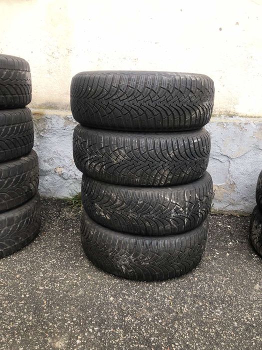 Комплект коліс гуми гудієр зимова в гарному стані зима всесезонка шини