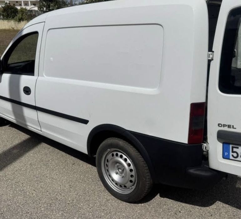 Alugo Carrinha P/Mudanças ou Trabalhos