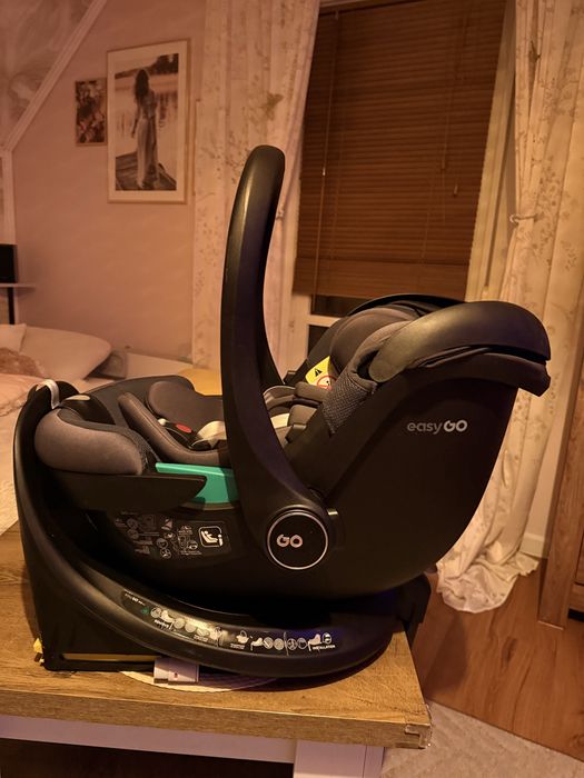Fotelik z bazą Easygo Buz Pro