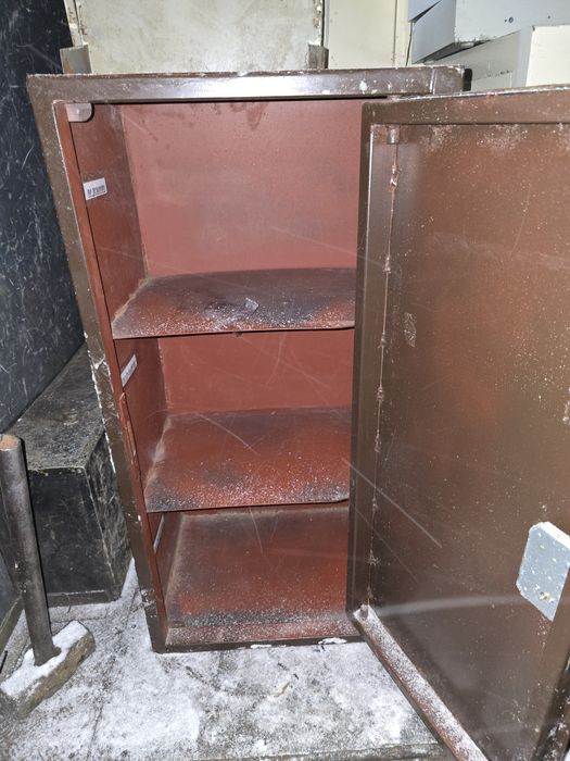 Ящик-сейф металический