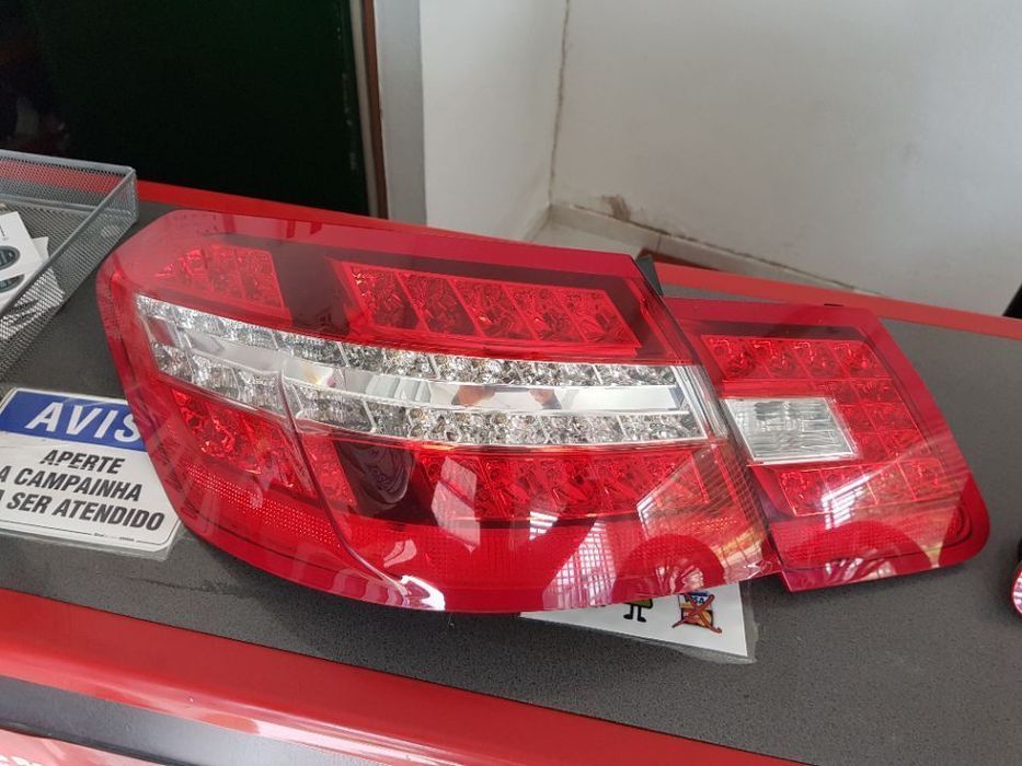 Farolim Farolins Mercedes Classe E W212 para modelo em carro SO TEMOS
