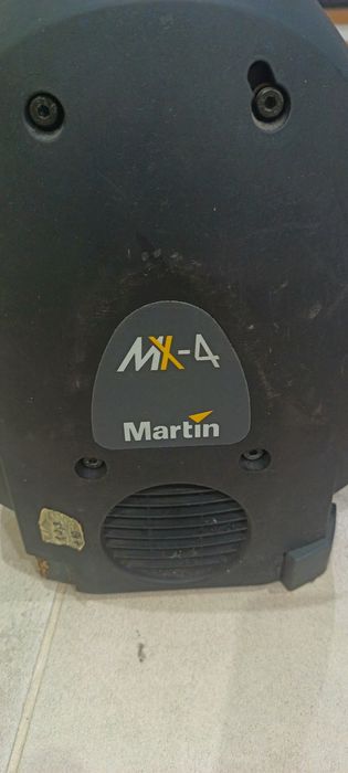 Vendo dois robôs Martin mx-4 iluminação