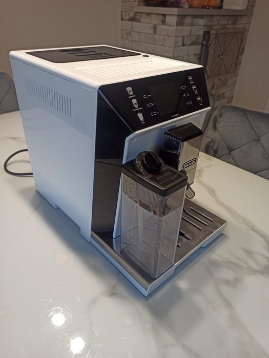 Продам делонгі примадонна клас