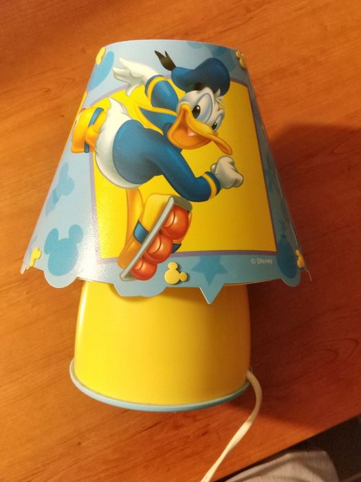 Candeeiro mesa cabeceira infantil