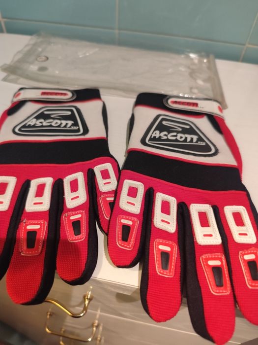 Luvas de moto novas