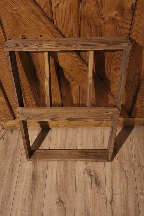 Szafka wisząca drewniana