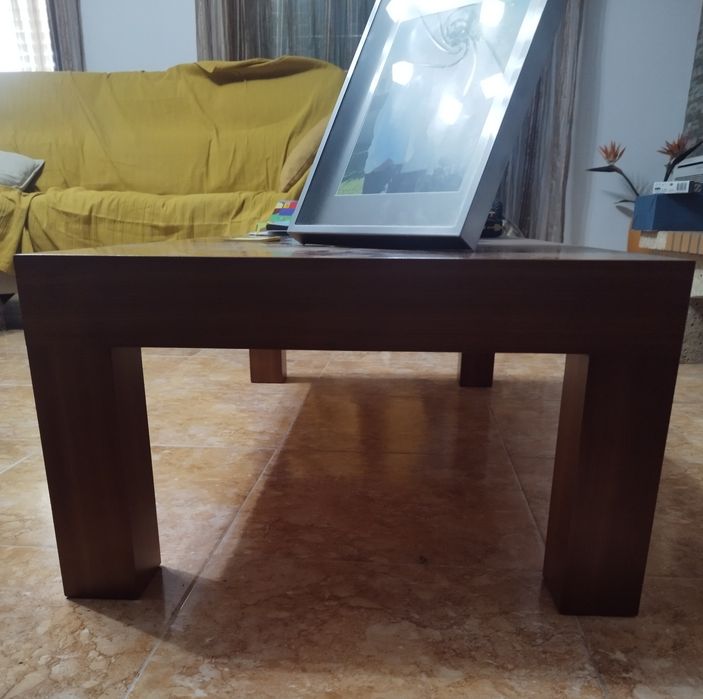 Mesa de Centro em cerejeira