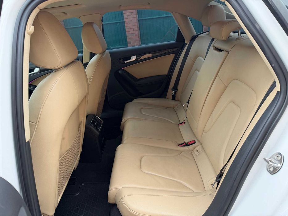 Audi A4 2015 VIN WAUFFAFLXFN043205 фото оголошення 18 з 24