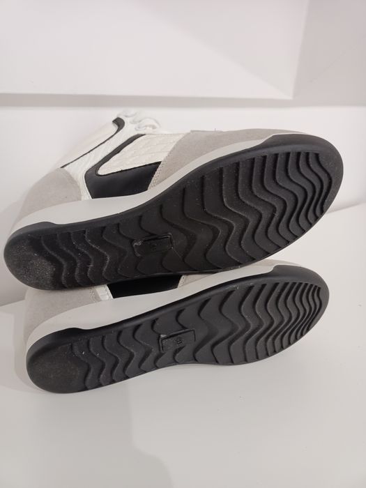 Nowe Trampki sneakersy na średnim koturnie Białe r 40.