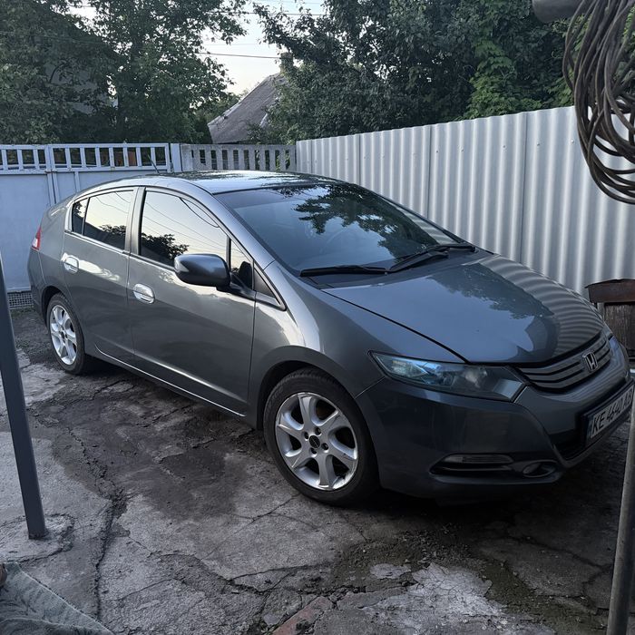 Аато Honda Insight
