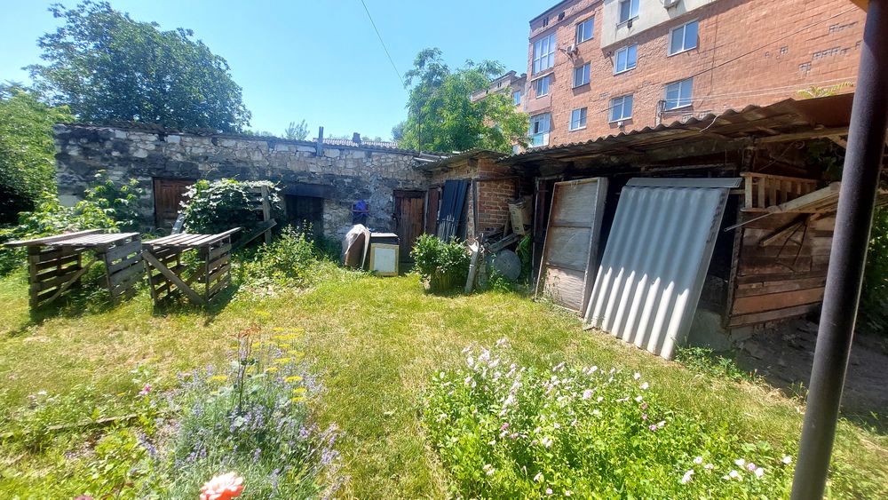 Продам 2-кімнатну квартиру. Вул.Вірменська,80.