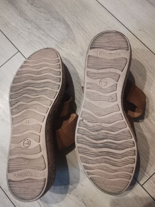 Sandały damskie Tamaris 37