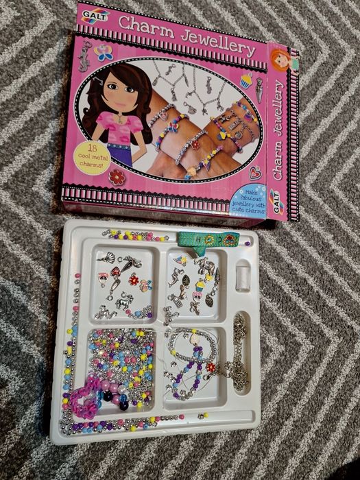 Zestaw koralików do robienia własnej biżuterii