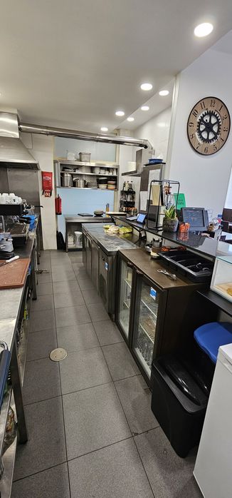 Trespasse Café em Frente à Faculdade – Maia