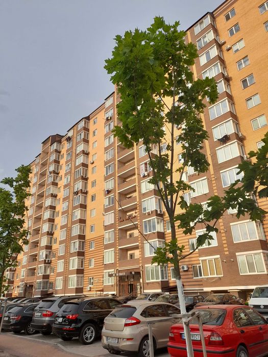 Продається сучасна євротрійка в ЖК «Полісся» 99 000 $
