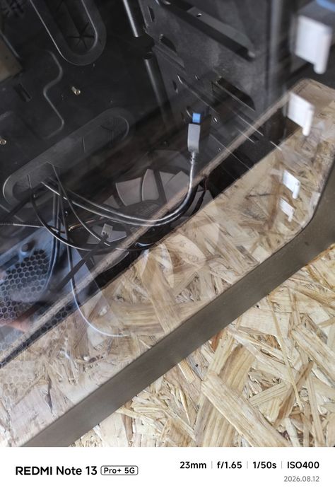 Caixa PC Fractal Design R4 window