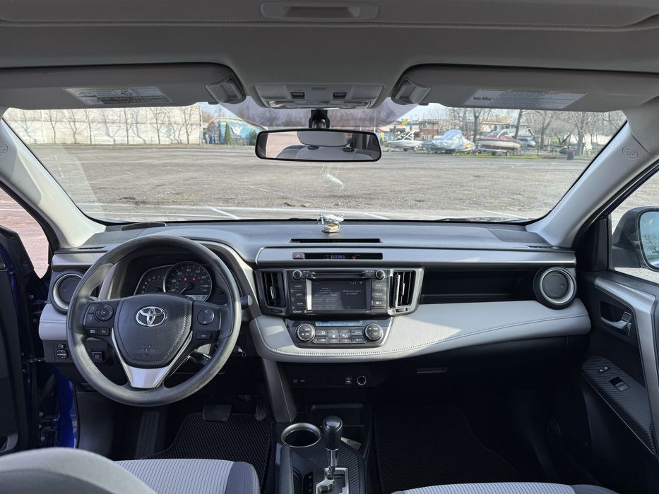 RAV 4 продам надійне автомобіль