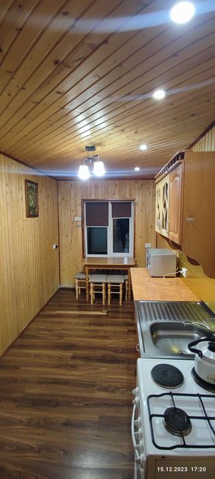 Котедж "ясень"на 2 номери 4-8 місць