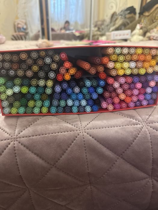 Продам маркери zibeef нові 168 кольорів ( 2 рази малювала)