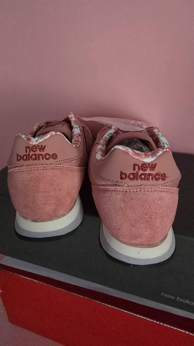 Buty damskie sportowe New Balance rozmiar 37