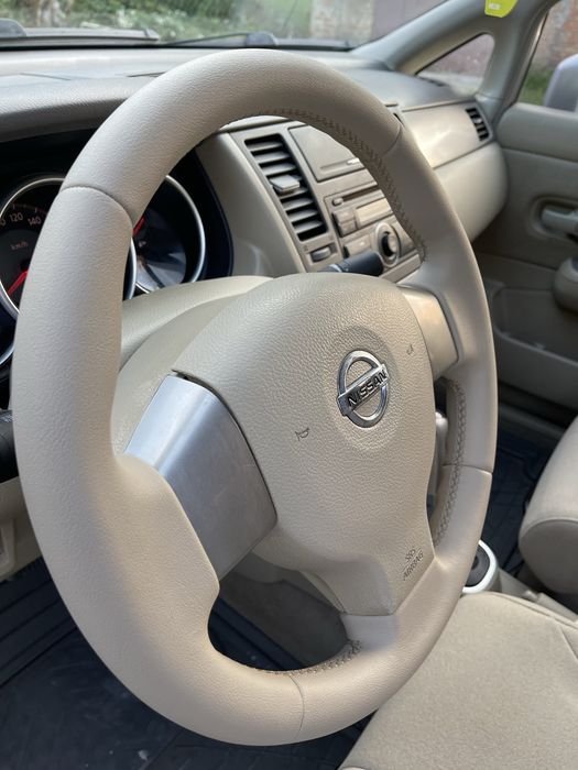 Продам Nissan Tiida АКПП 1.6 гбо  в класному стані