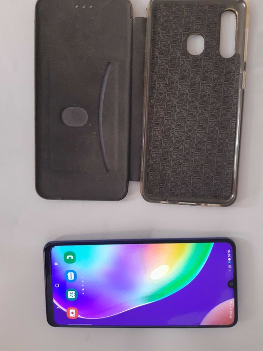 Самсунг Samsung Galaxy A51 (2019г) duos 6/64 Gb