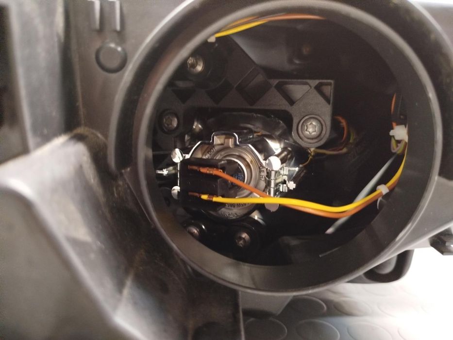 farol esquerdo citroen C4 picassospacetourer