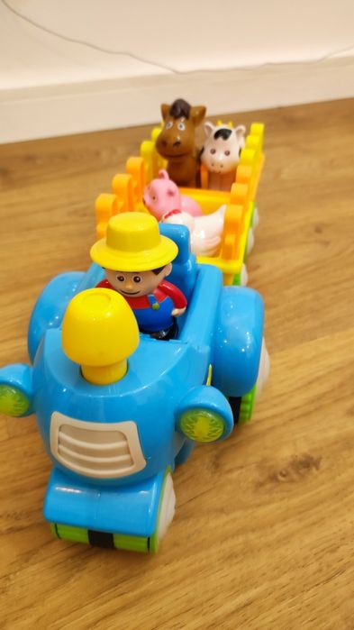 Traktor ze zwierzętami