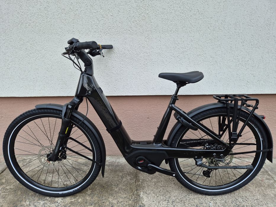 Rower elektryczny Trek Charter+ 4 R9