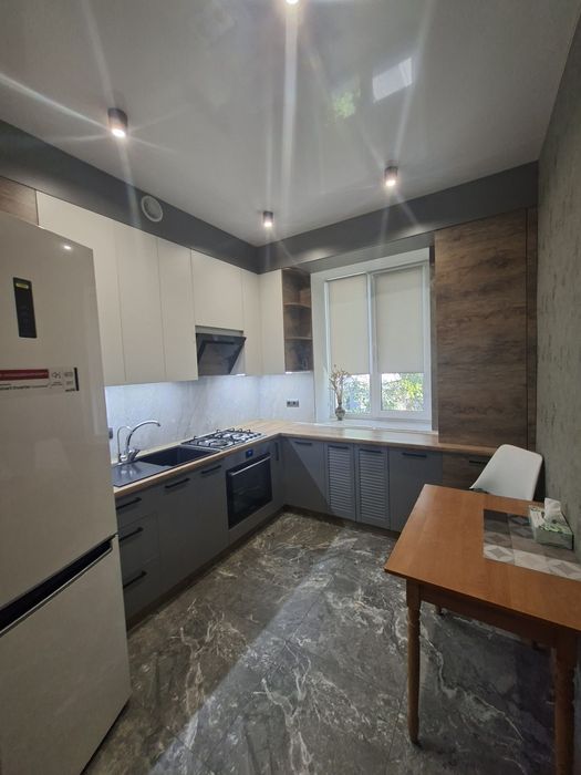 Продам 2х квартиру Центр. Агв.Ремонт.Мебель.