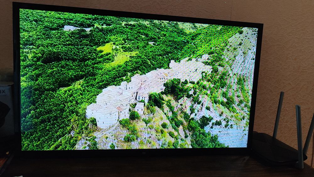 Продам смарт телевізор Xiaomi Mi tv 4s 32.