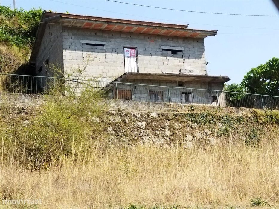 Moradia T2 / Baião, Campelo e Ovil