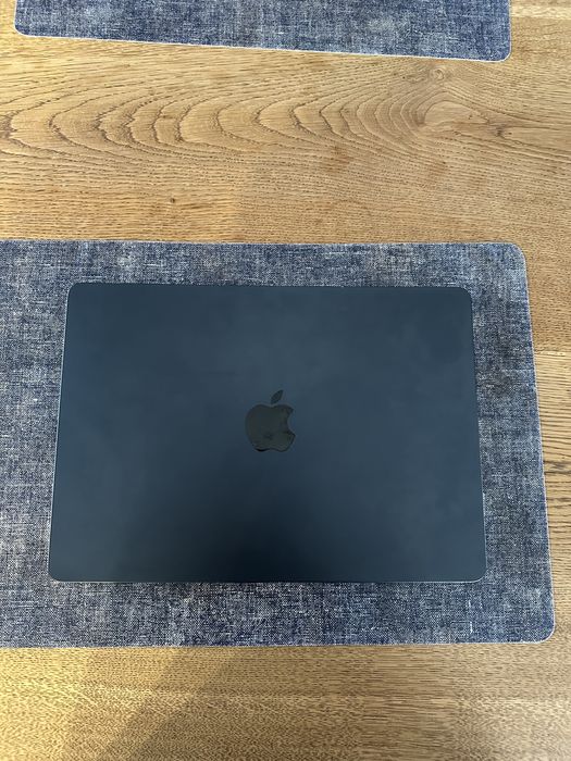 Apple MacBook Air M2 2022 | 8GB RAM | 256GB SSD | Stan idealny