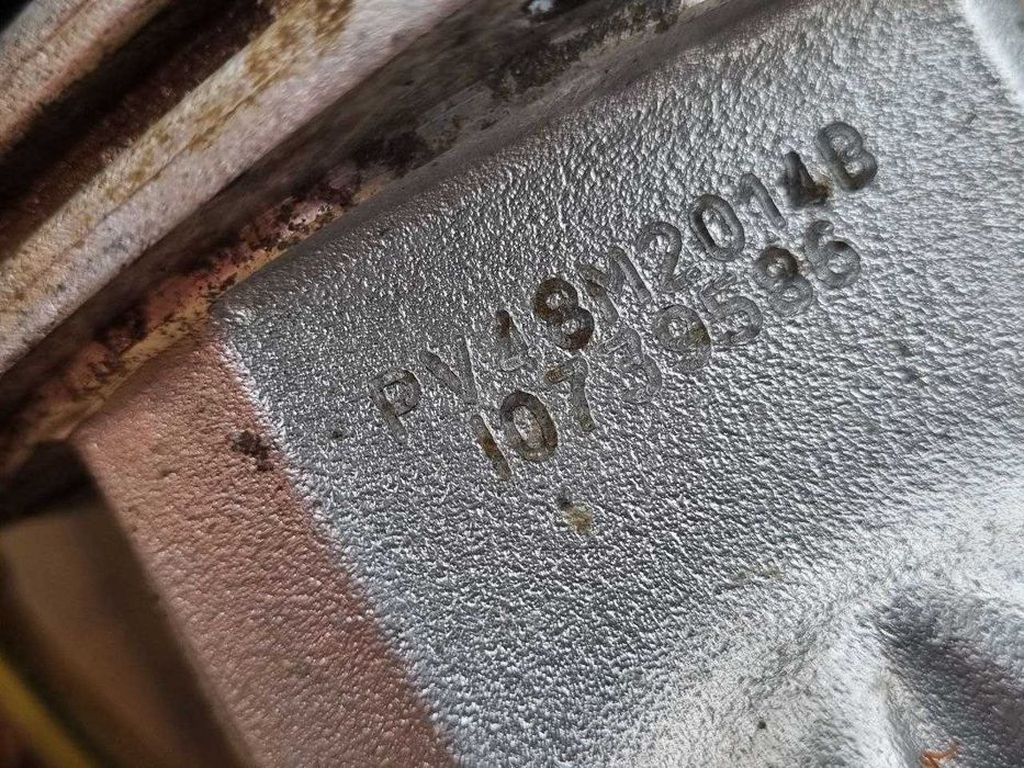 Oryginalny joystick sterujący prawy Kubota RC417--61722 / RB449--61720