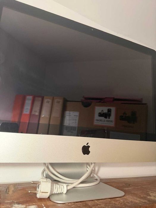 Mac Apple 2010 a funcionar504973447765043200
