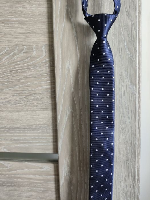 Krawat i szelki dla małego eleganta