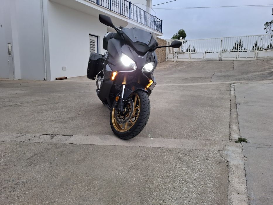 Honda Forza 750 DCT 2 mil kms