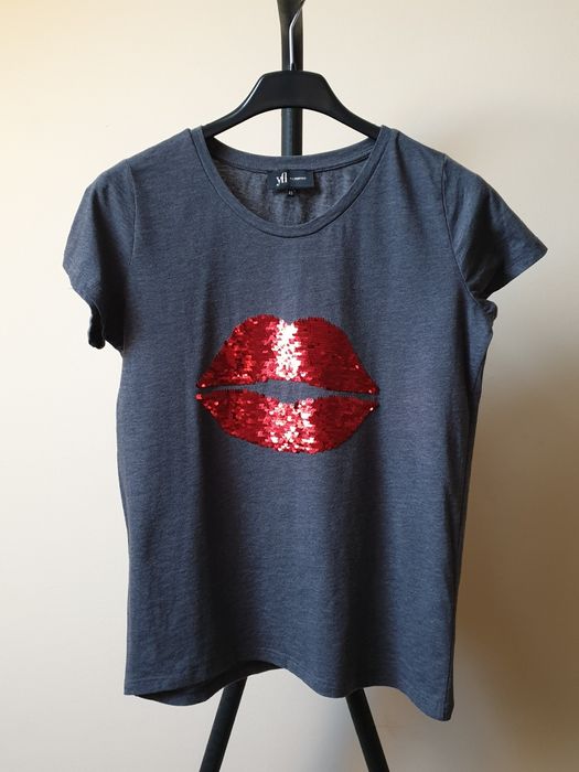 T-shirt z cekinami Reserved