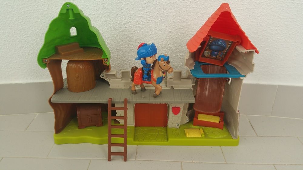 Brinquedo Crianças Castelo do Rei Artur da MATTEL.