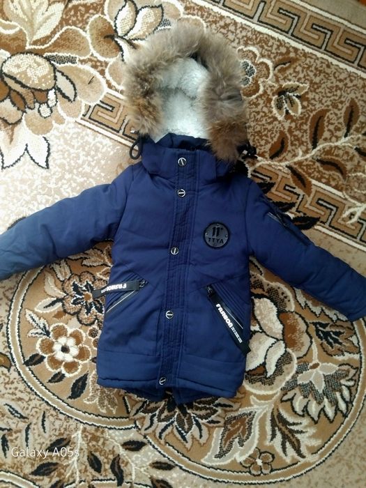 Зимова куртка на 2-3роки .Подовжена