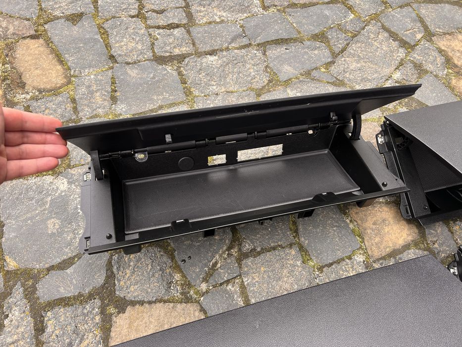 Бардачок торпеди Mercedes Sprinter W907 W910