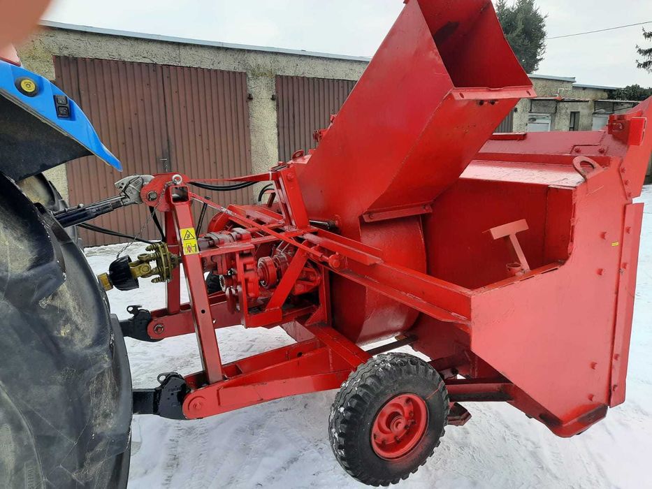 Pług wirnikowy do odśnieżania