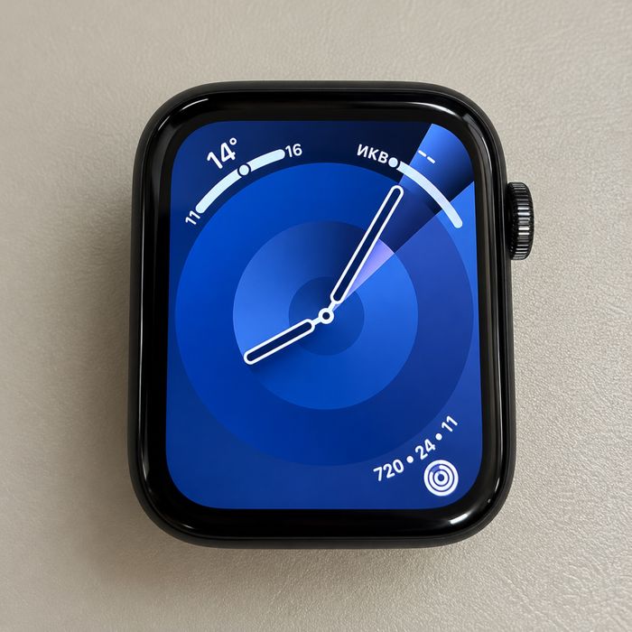 Apple Watch SE 44 MM • Space Gray