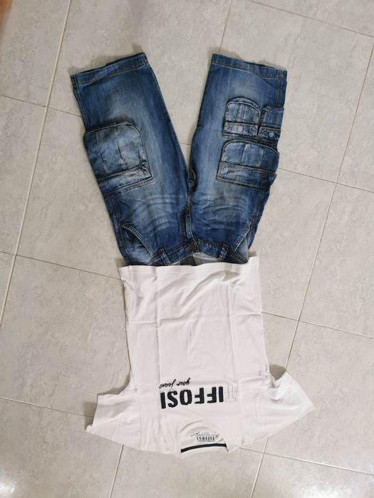 Vendo calções de ganga para menino e t-shirt para 11 / 12 anos da ma