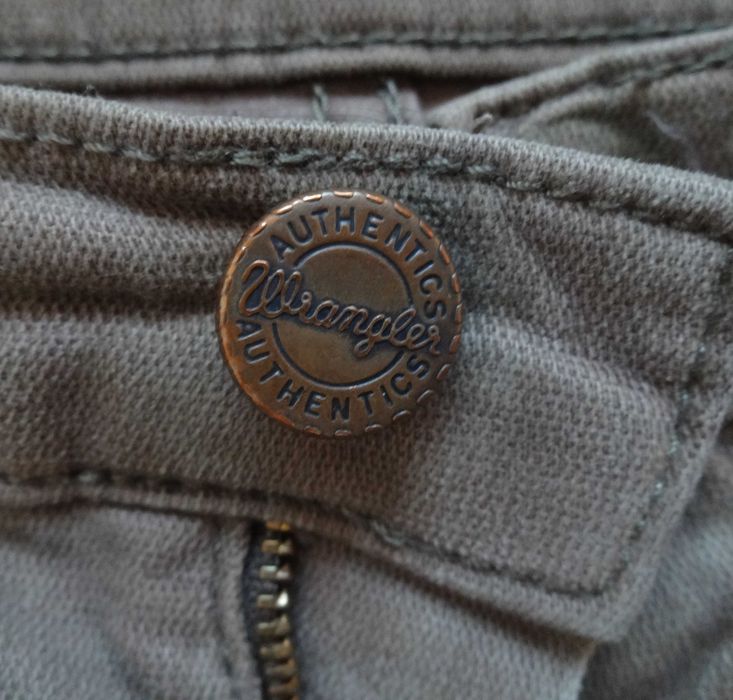 Wrangler TEXAS STRETCH - niewiele używane; (w pasie 86 cm) W 34, L 34
