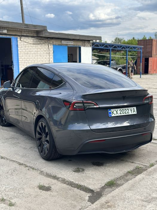Tesla 2022 Performance 82kWh Dual Motor